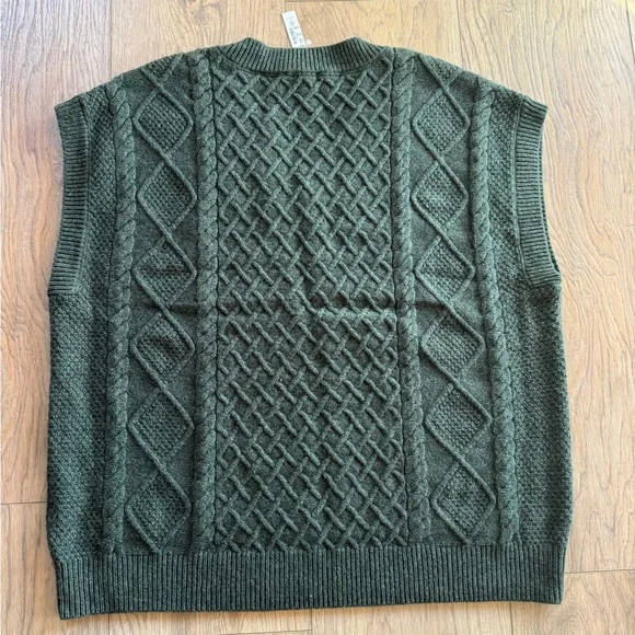 NWT MADEWELL Cable Knit Wool Blend V-Neck Sweater Vest Women’s Size Large Green - Picture 5 of 7
